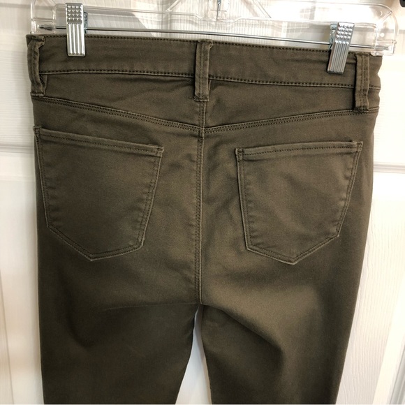 Green High Waisted Jeans - Picture 12 of 14